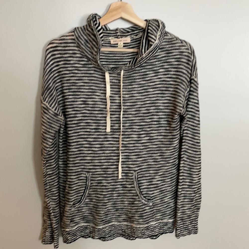 Francesca’s stripped soft sweater